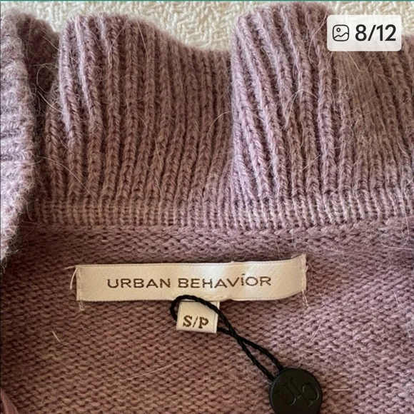 Urban Behaviour Angora Blend Cropped Ruffle Front Sweater XS NWT - Picture 2 of 9